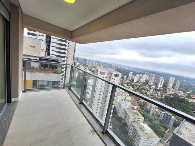Apartamento para alugar com 3 suítes em Vila Madalena, São Paulo, SP