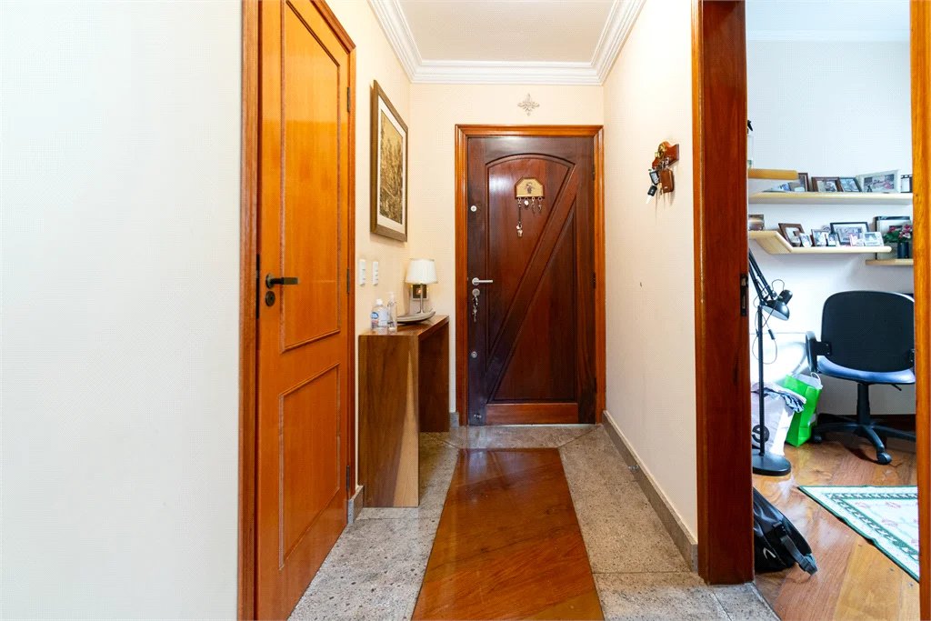 Casa à venda com 3 quartos, sendo 1 suíte,  em Vila Cordeiro, São Paulo, SP