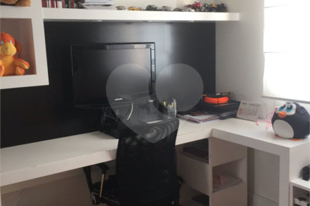 Apartamento à venda com 4 suítes em Vila Gertrudes, São Paulo, SP