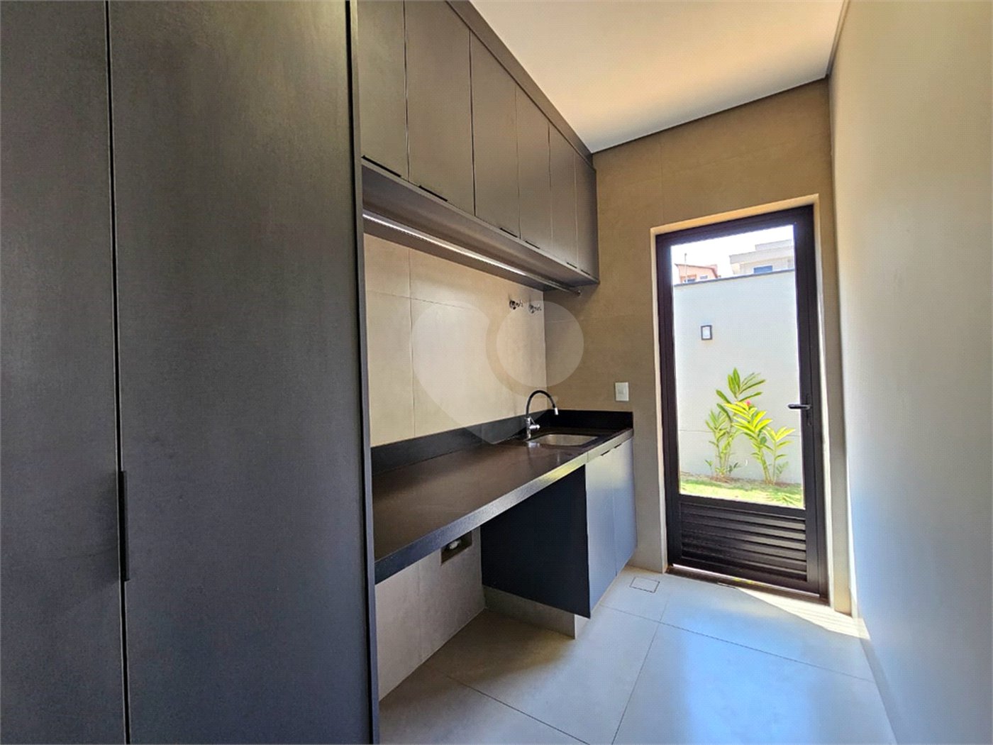 Casa à venda com 4 suítes no condomínio Residencial Terras de Siena, Ribeirão Preto - SP