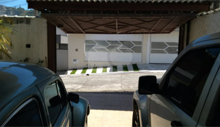 Casa à venda com 4 quartos, sendo 2 suítes,  em Barreiro, Mairiporã, SP