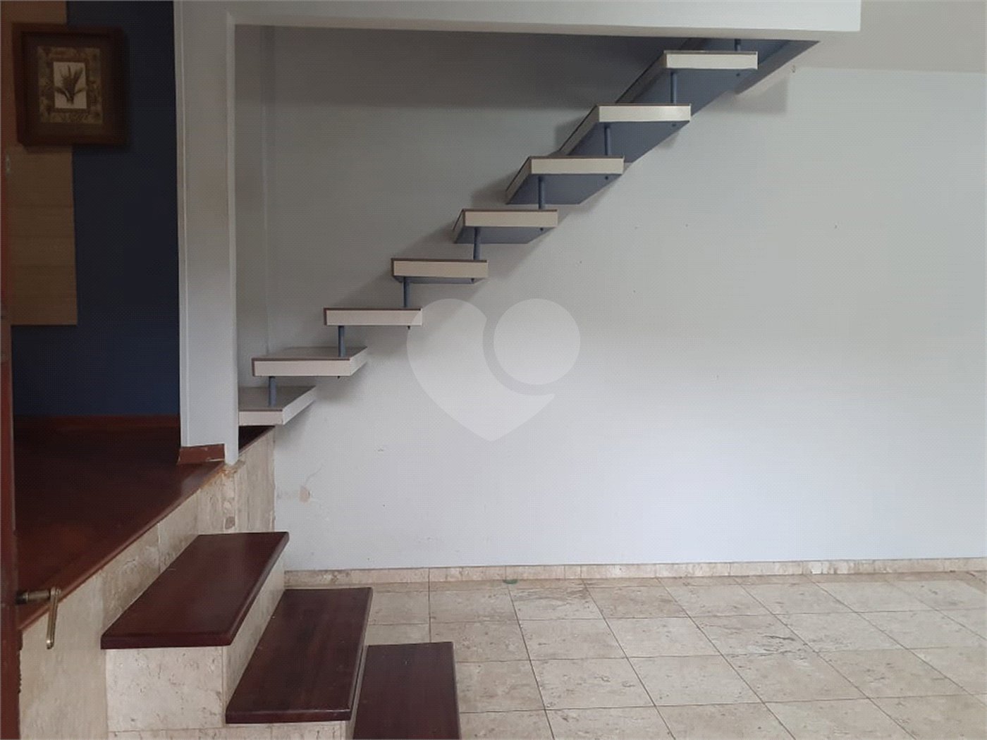 Sobrado à venda com 4 quartos, sendo 2 suítes, em Tremembé, São Paulo, SP