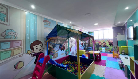 Apartamento à venda com 2 quartos, sendo 1 suíte,  em Guilhermina, Praia Grande, SP