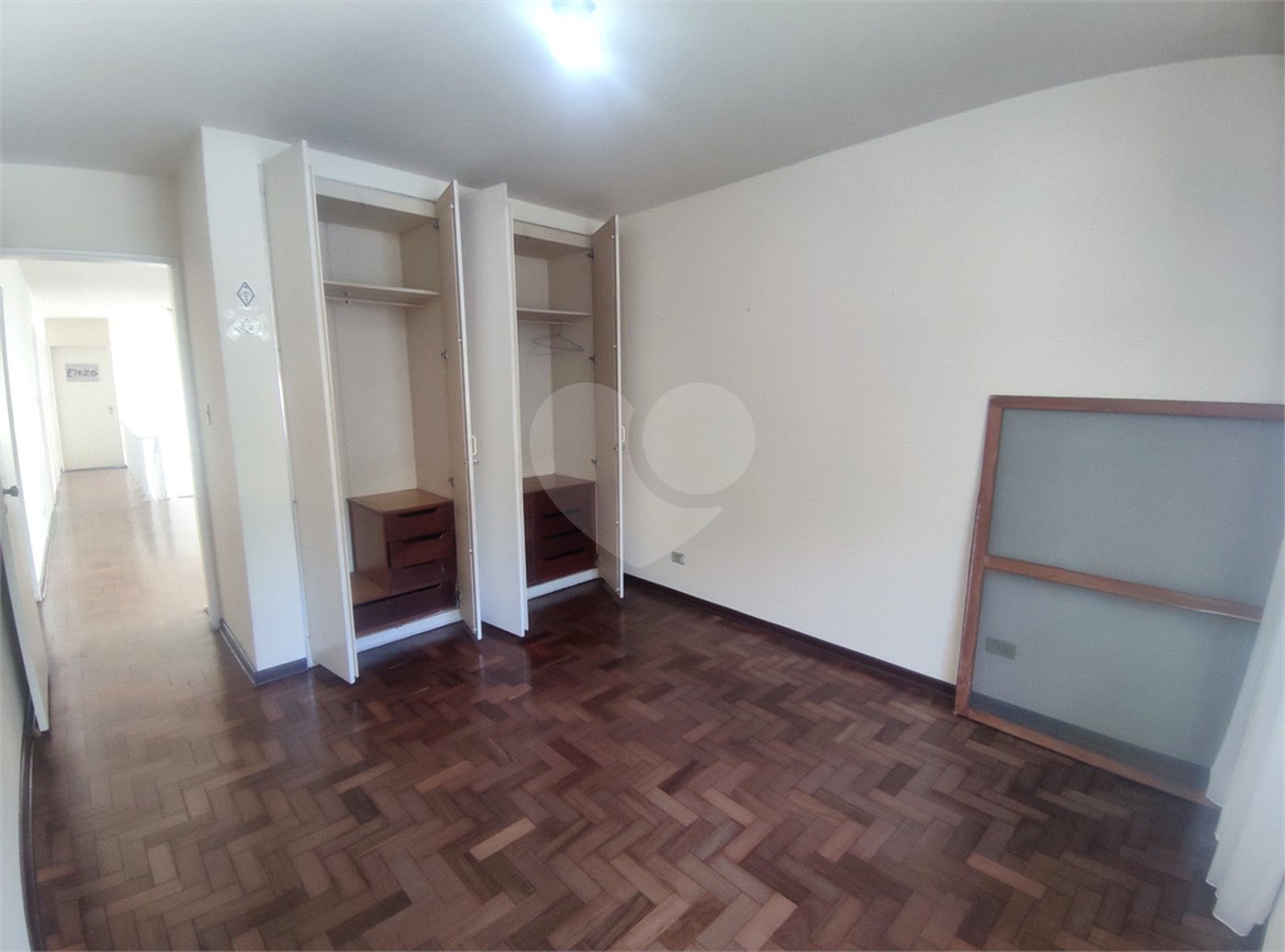 Sobrado à venda com 4 quartos, sendo 2 suítes, em Chácara Monte Alegre, São Paulo, SP