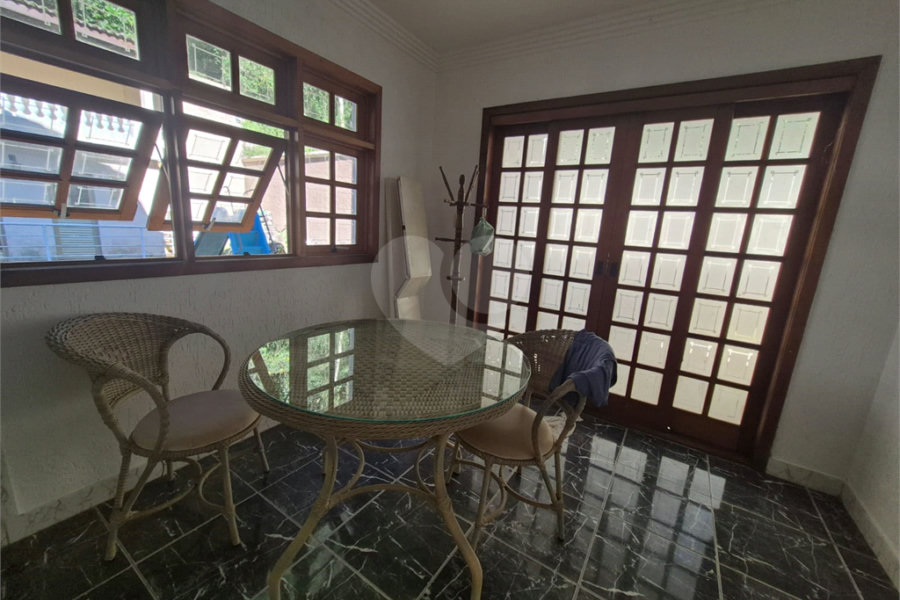 Casa à venda com 4 suítes no condomínio Alpes da Cantareira, Mairiporã - SP