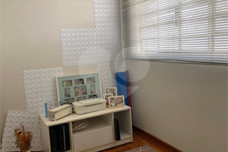 Casa à venda com 3 quartos, sendo 1 suíte, no Centro, Araraquara, SP