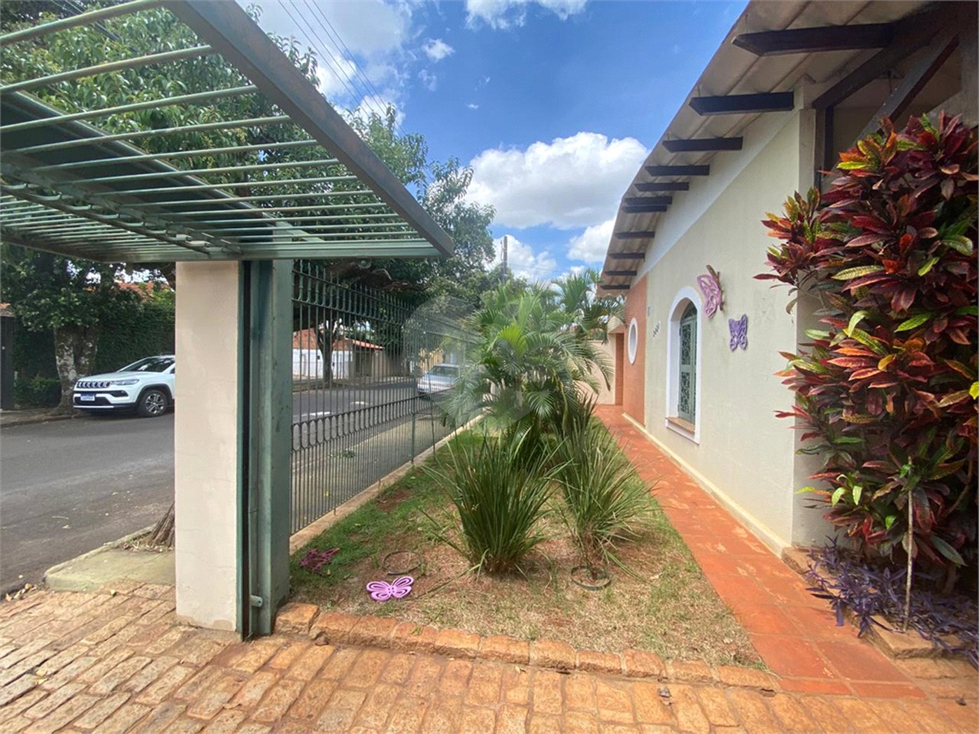 Casa à venda com 3 quartos em Jardim do Carmo, Araraquara, SP