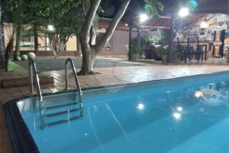 Casa à venda com 3 quartos, sendo 1 suíte, no Centro, Paranaíba, MS