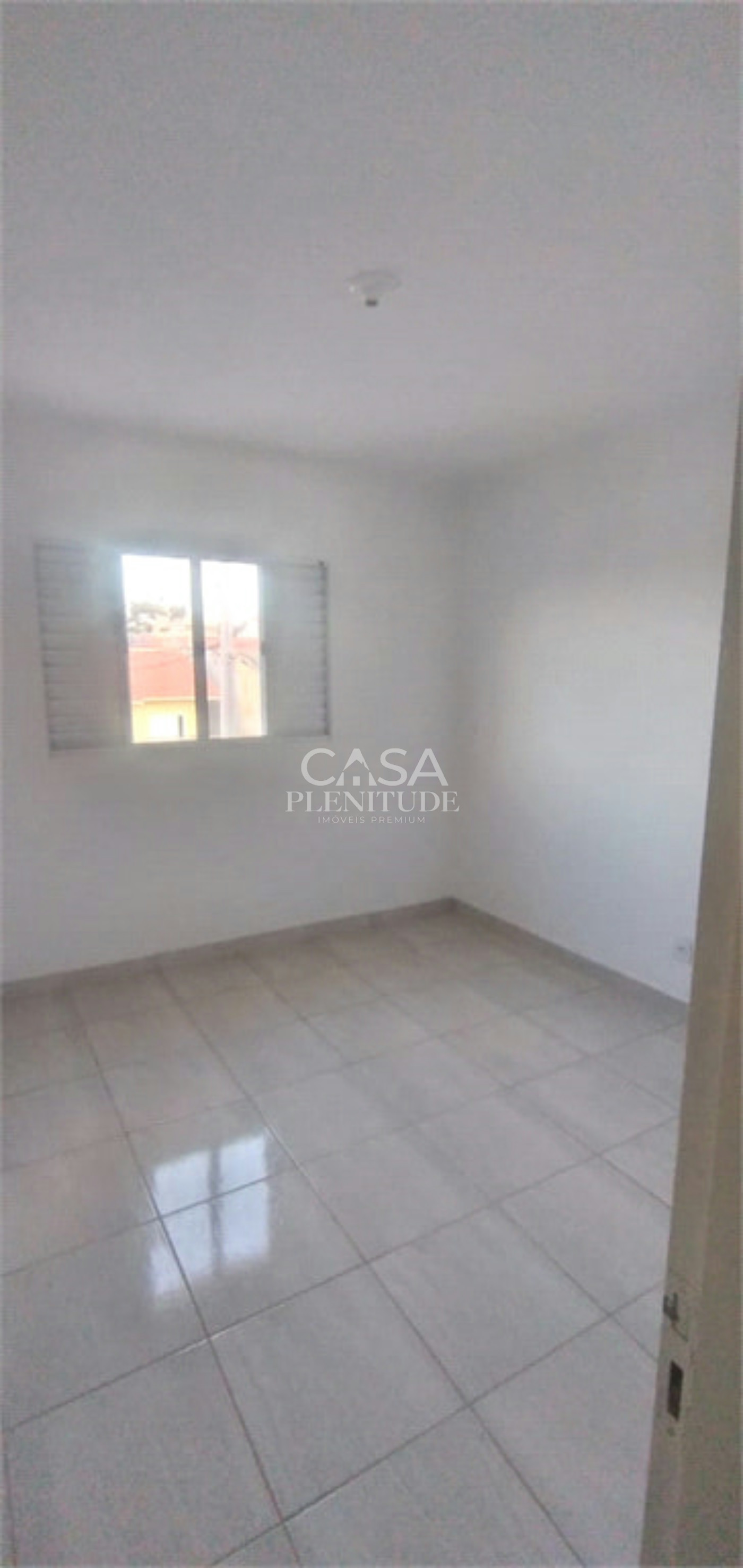 Casa de Vila à venda com 2 quartos em Jardim Eliana, Sorocaba, SP