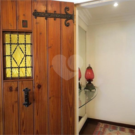 Apartamento à venda com 3 quartos, sendo 1 suíte,  em Real Parque, São Paulo, SP