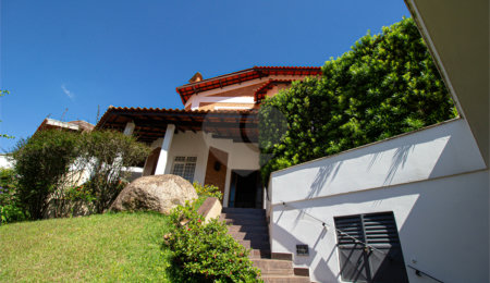 Casa à venda com 1 quarto, sendo 3 suítes,  em Esplanada Mendes Moraes, São Roque, SP