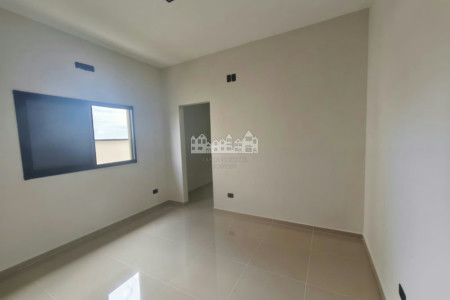Casa térrea à venda com 4 quartos, sendo 2 suítes, no condomínio Alto da Floresta, Bom Jesus dos Perdões - SP