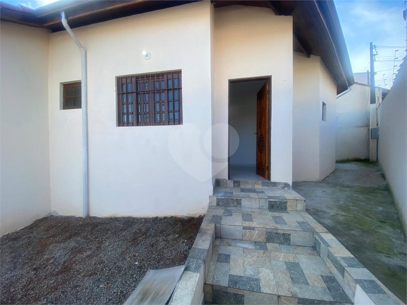 Casa à venda com 3 quartos, sendo 1 suíte,  em Vila Nova Cintra, Mogi das Cruzes, SP
