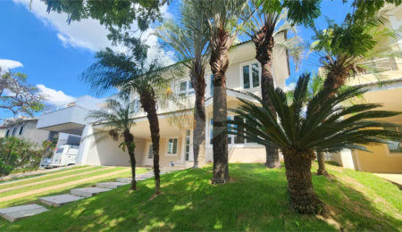 Casa à venda ou para alugar com 3 suítes no condomínio Villagio Capriccio, Louveira - SP