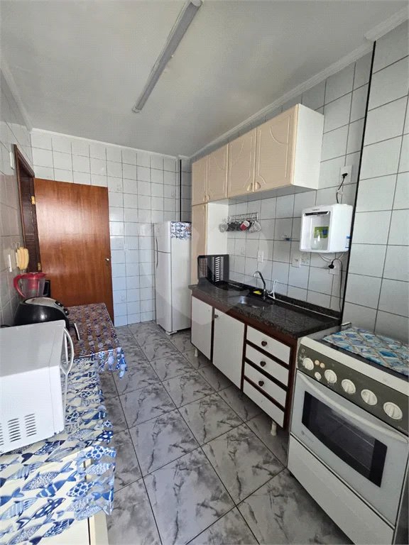 Belíssimo apartamento recém reformado na Praia Grande.
