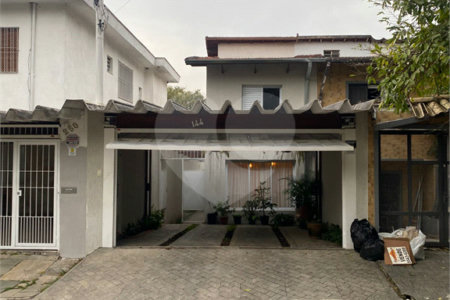 Sobrado à venda com 3 quartos, sendo 1 suíte, em Jardim Petrópolis, São Paulo, SP