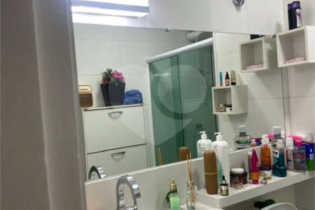 Sobrado à venda com 3 quartos, sendo 1 suíte,  em Parque Vitória, São Paulo, SP