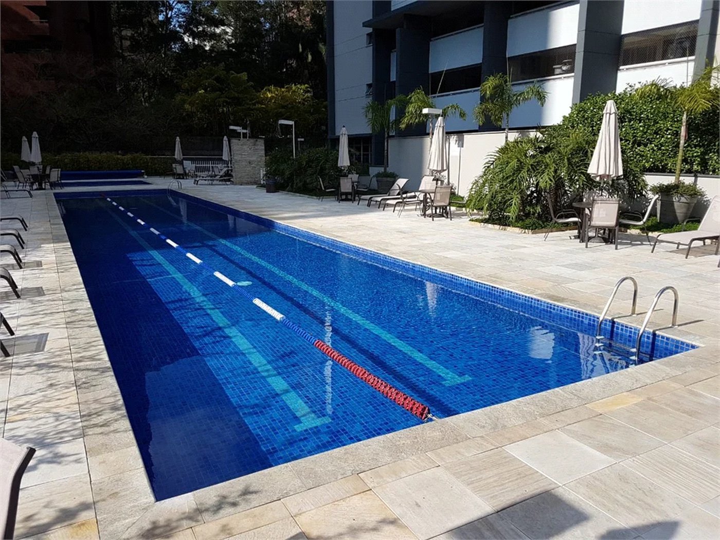 Apartamento à venda com 3 suítes em Jardim Londrina, São Paulo, SP