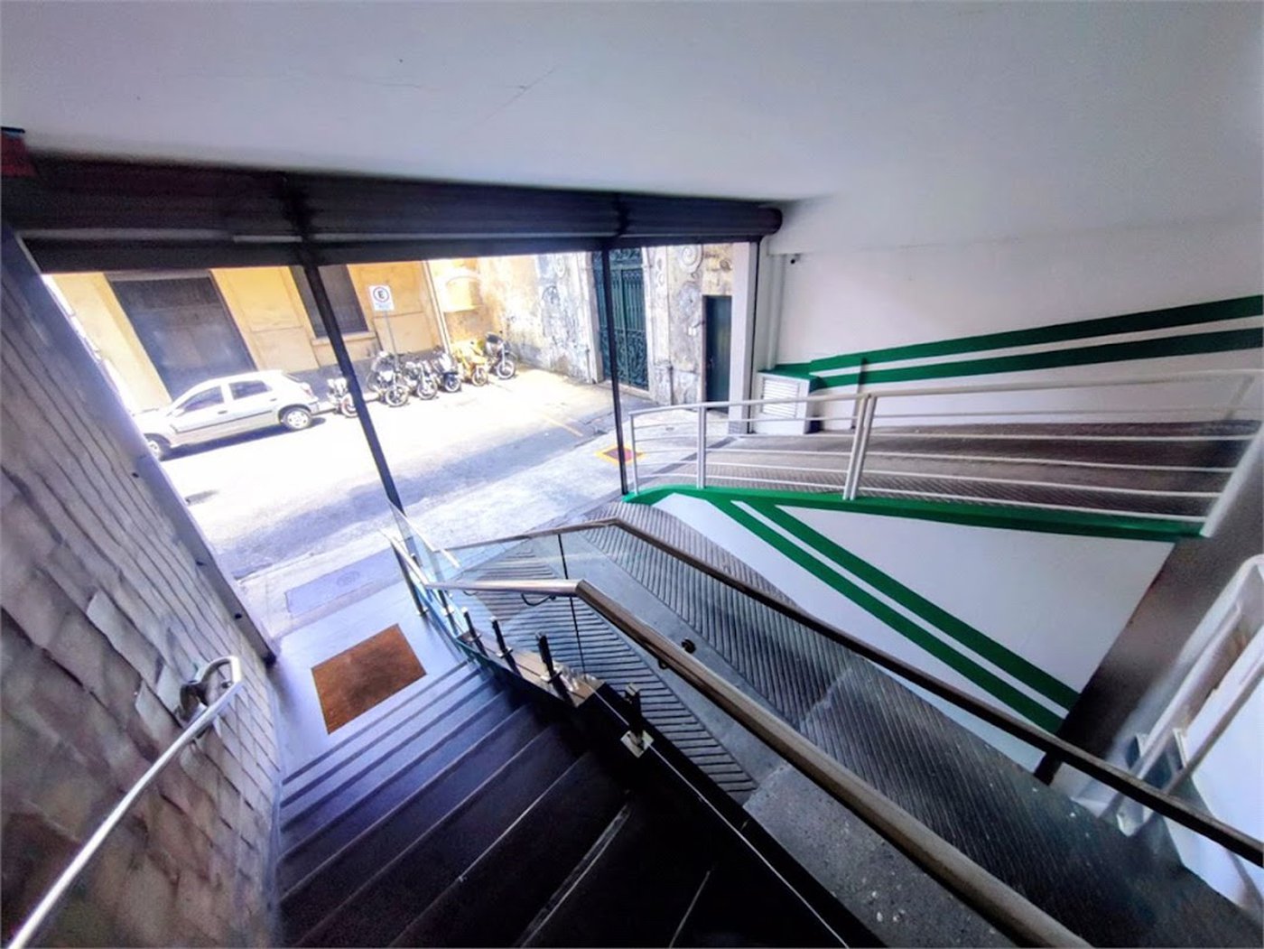 Sala Comercial para venda e locação, Centro, Santos - SA0103.