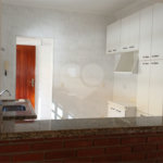 Casa em condomínio para alugar com 3 quartos, sendo 1 suíte, em Vila Petrópolis, Atibaia, SP