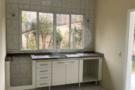 Casa para alugar com 3 quartos, sendo 1 suíte, no condomínio Reserva da Mata, Vinhedo - SP