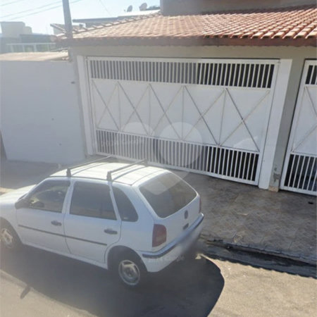 Casa à venda com 3 quartos, sendo 1 suíte, em Nova Cerejeira, Atibaia, SP