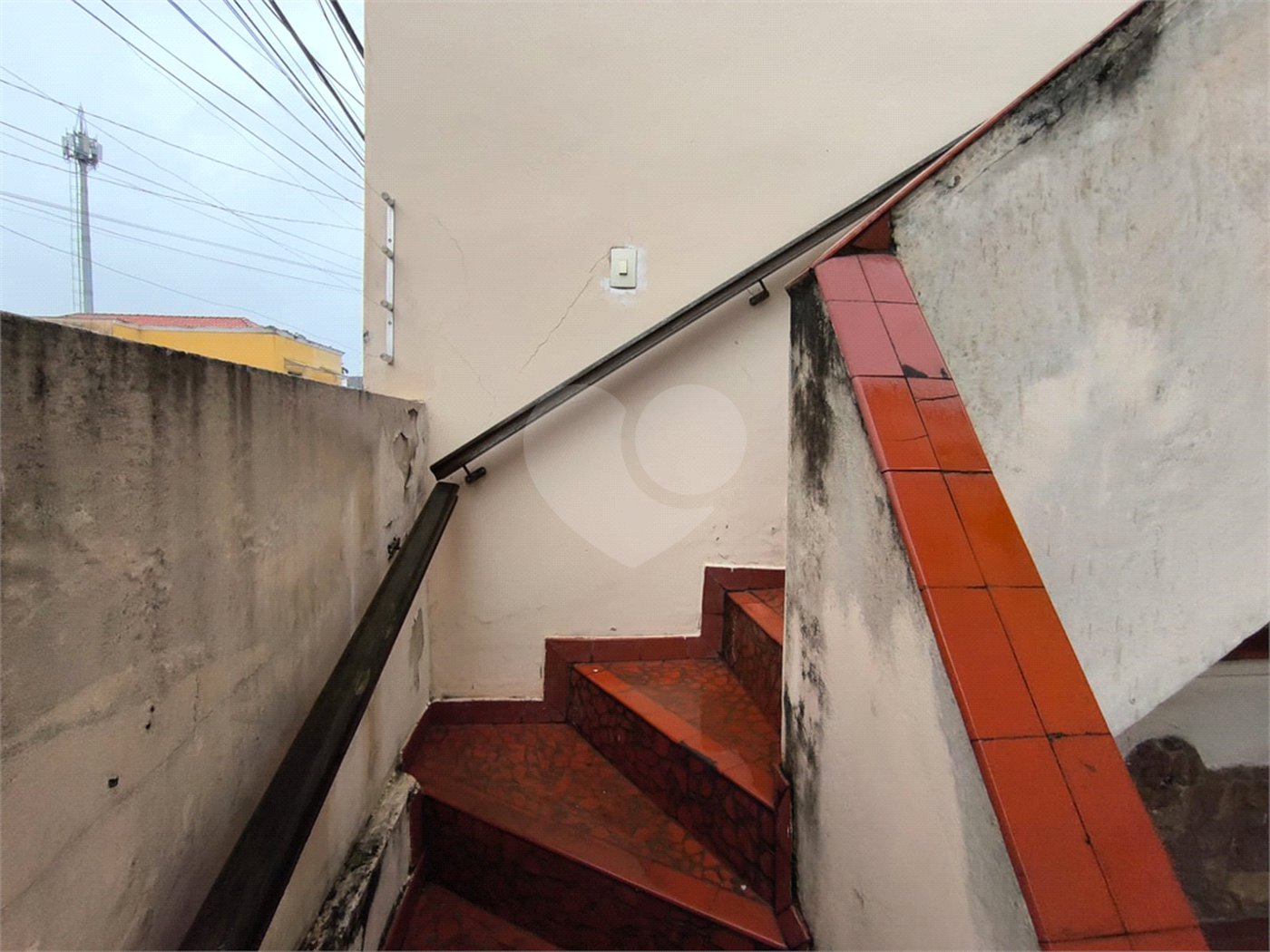 Sobrado à venda com 5 quartos, sendo 1 suíte, em Jardim Trussardi, São Paulo, SP
