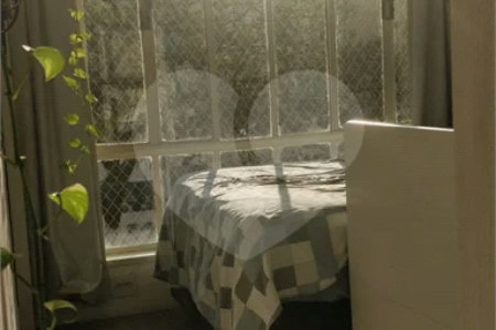 Apartamento e Sala Comercial no centro de São Paulo.