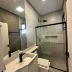 Casa à venda com 4 suítes no condomínio Granja Anita, Mogi das Cruzes - SP