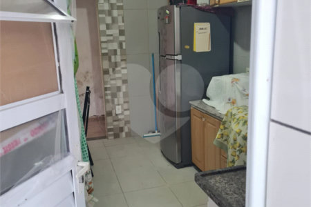 Casa à venda com 6 quartos em Vila dos Remédios, São Paulo, SP