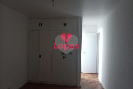 Apartamento à venda com 4 quartos, sendo 2 suítes,  em Vila Adyana, São José dos Campos, SP
