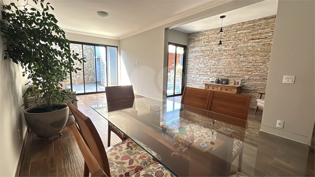 Casa Térrea à venda com 3 quartos, sendo 1 suíte,  em Jardim Esplanada II, Indaiatuba, SP