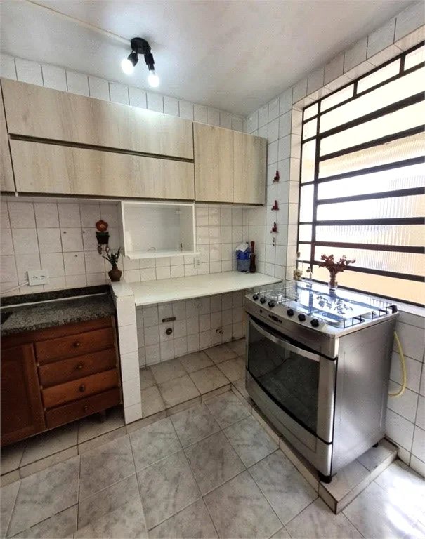 Sobrado à venda com 3 quartos, sendo 2 suítes,  em Jardim Ester Yolanda, São Paulo, SP