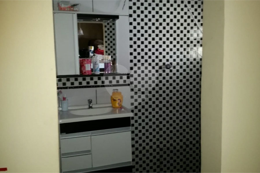 Sobrado à venda com 3 suítes em Barreiro, Mairiporã, SP