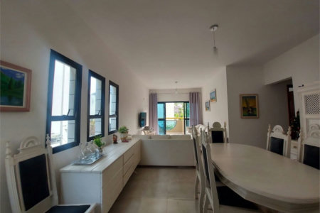 Apartamento Residencial à venda, Enseada, Guarujá - AP0900.