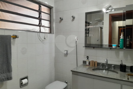Casa Térrea à venda com 4 quartos, sendo 1 suíte, em Parque Continental, São Paulo, SP