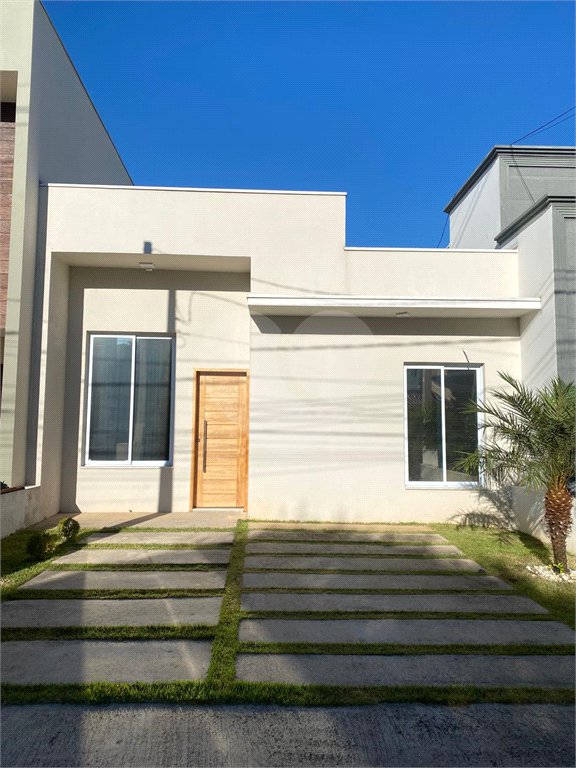 Casa à venda com 2 quartos, sendo 1 suíte, no condomínio Ilha das Águas, Salto - SP