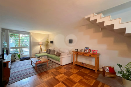 Casa à venda com 3 quartos, sendo 1 suíte,  no condomínio Barão do Triunfo, São Paulo - SP