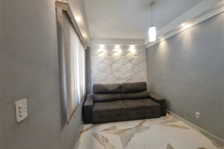 Casa à venda com 2 quartos no condomínio Karolyne, Votorantim - SP