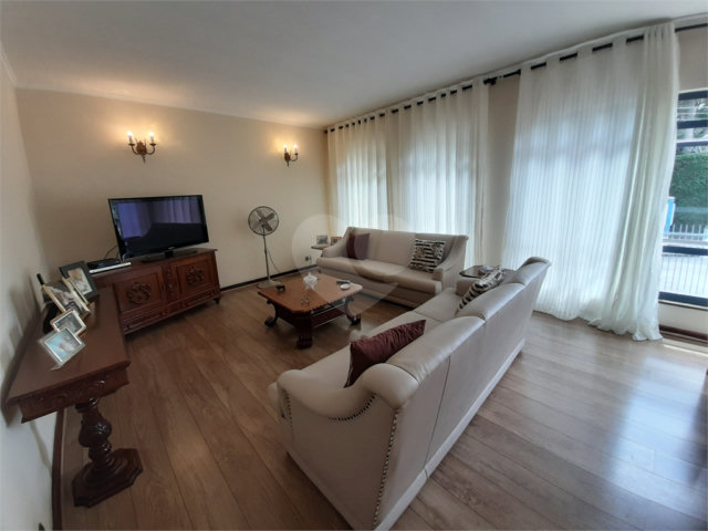 Casa Térrea à venda com 4 quartos, sendo 1 suíte,  em Jardim França, São Paulo, SP