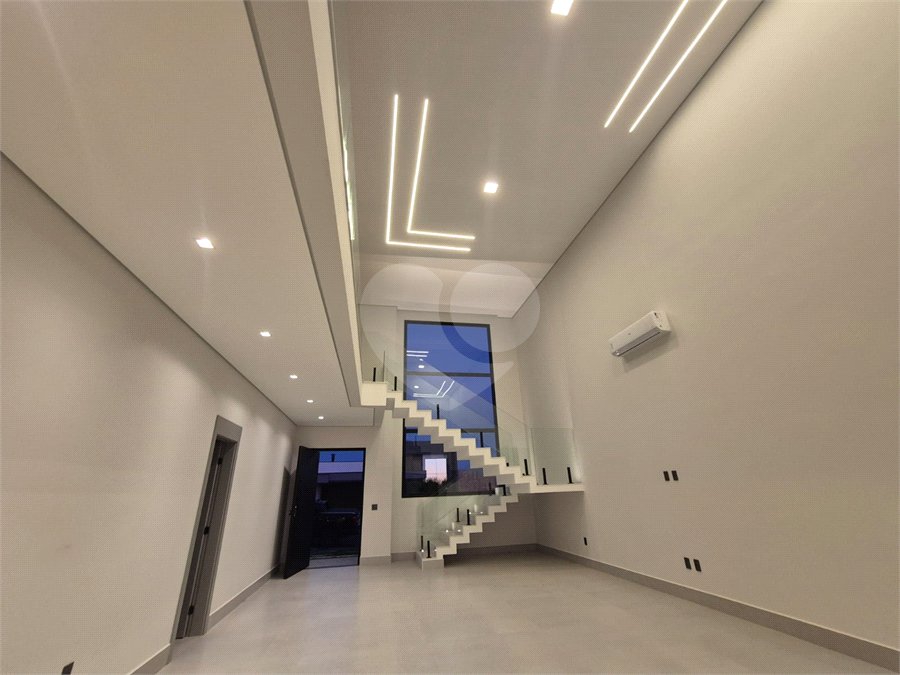 Casa à venda com 4 suítes no condomínio Residencial Dona Maria Candida, Indaiatuba - SP