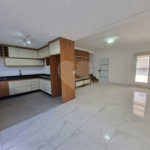 Casa à venda com 3 quartos, sendo 1 suíte, no condomínio Residencial Américo Figueiredo, Sorocaba - SP