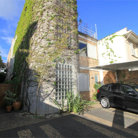 Casa à venda ou para alugar com 5 quartos, sendo 3 suítes, em Vila Madalena, São Paulo, SP