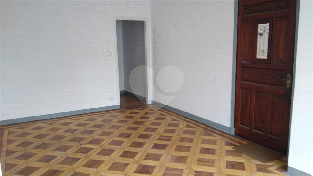 Sobrado a Venda na Mooca, com 248 m²