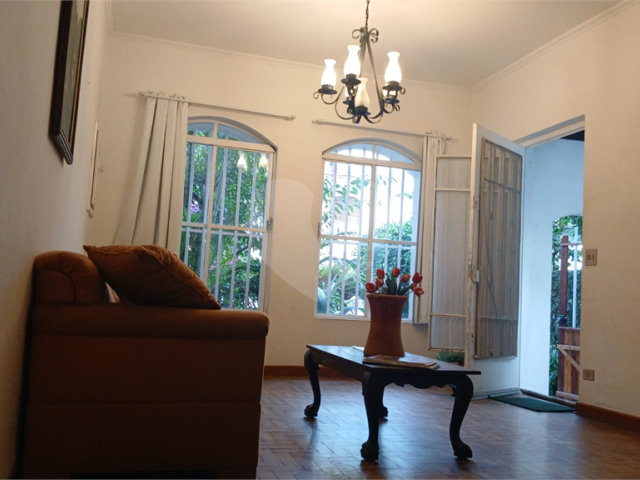 Casa à venda com 3 quartos, sendo 1 suíte,  em Brooklin, São Paulo, SP