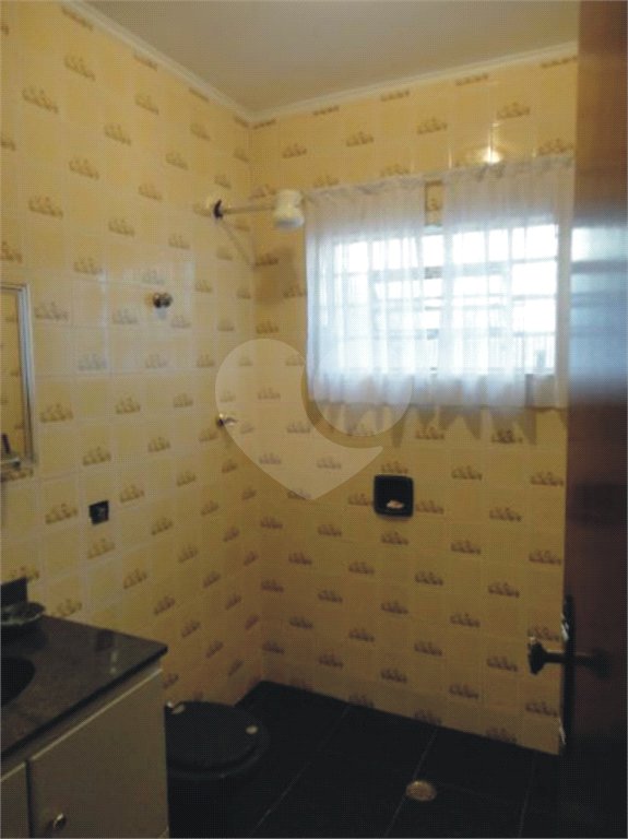 Sobrado à venda com 4 quartos, sendo 1 suíte, em Vila Gustavo, São Paulo, SP