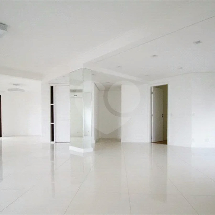 Apartamento à venda com 3 suítes em Jardim Vila Mariana, São Paulo, SP