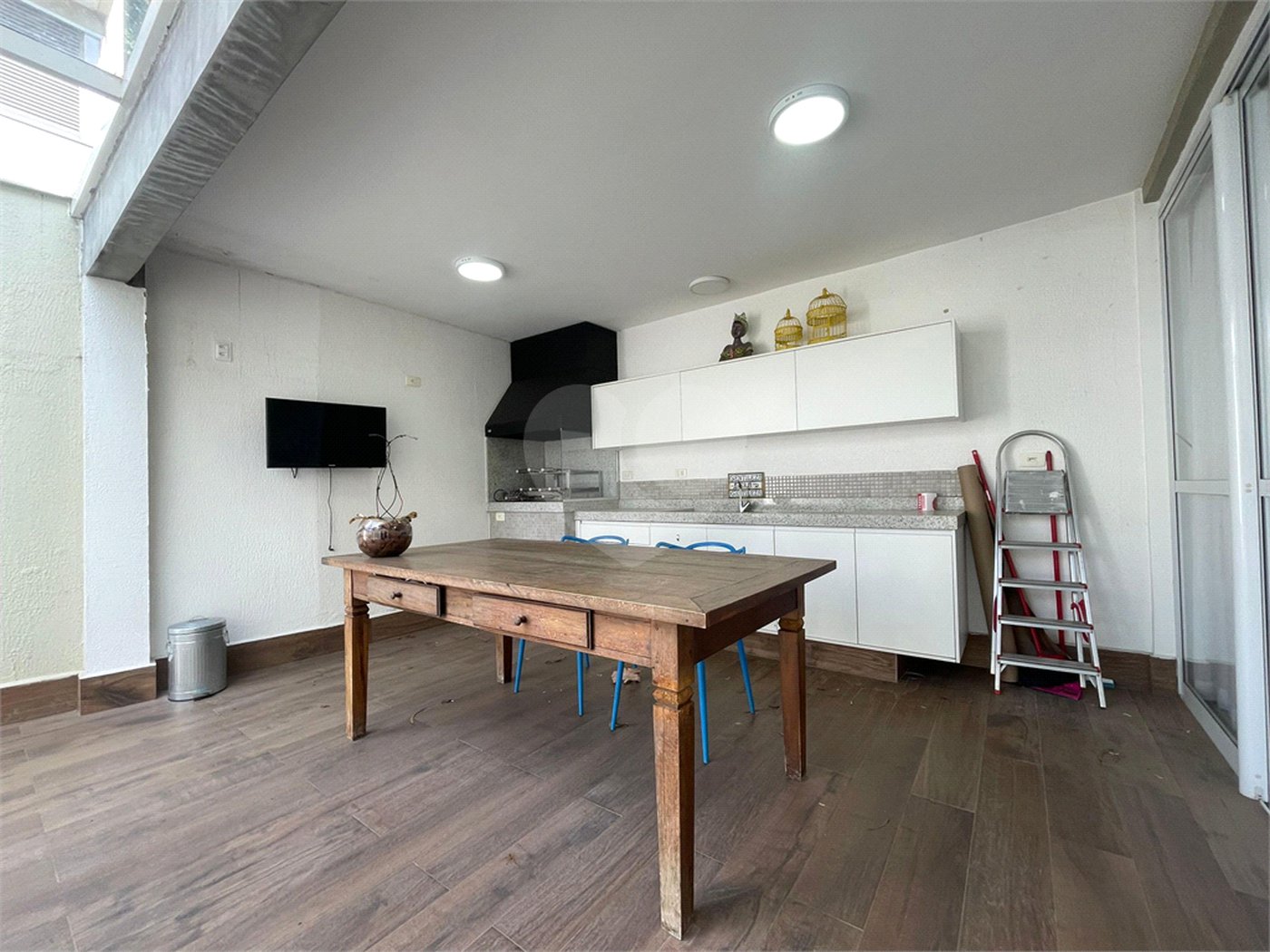 Casa à venda com 4 quartos, sendo 3 suítes,  no condomínio Domus, São Paulo - SP