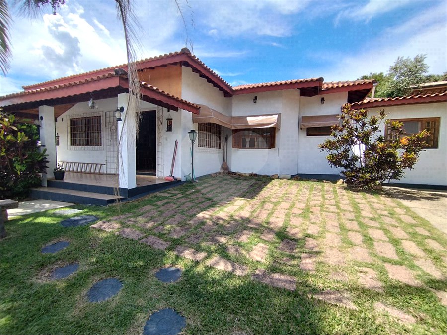 Casa à venda com 3 quartos, sendo 1 suíte, em Parque dos Cafezais IV, Itupeva, SP