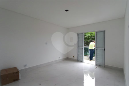 Sobrado à venda com 3 suítes em Vila Nova Mazzei, São Paulo, SP